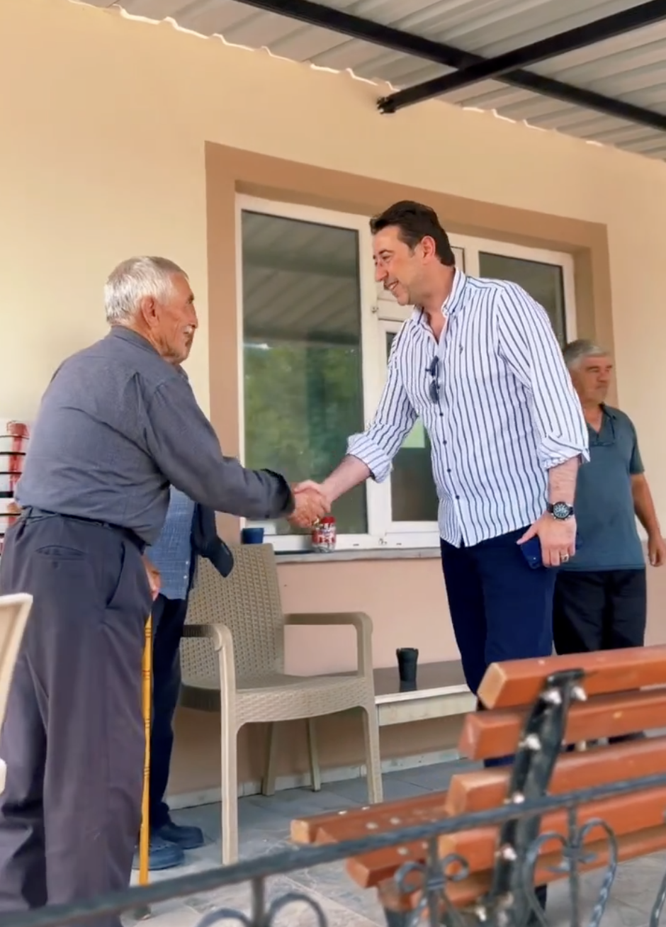 Bandırma Belediye Başkanı Sayın Tolga Tosun Karaçalılık Mahallesini Ziyaret Etti